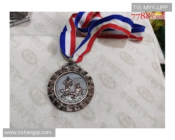 足球奖章绘画艺术的魅力探索与创作技巧分享