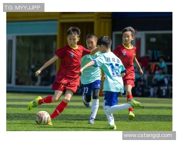 足球招生啦让我们一起在绿茵场上挥洒汗水追逐梦想的旅程即将开启